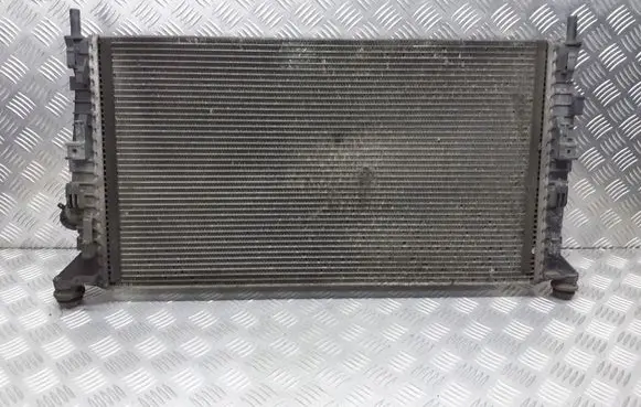 Ford Focus Radiator set 3M5H8005TL