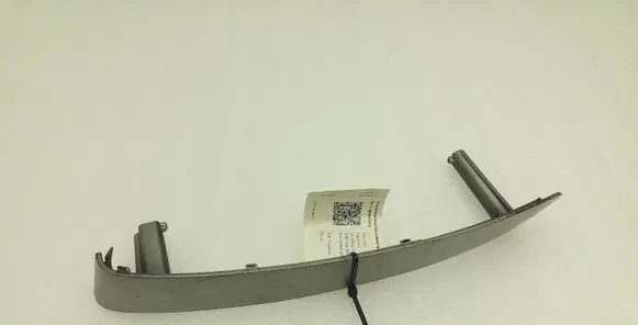 Chevrolet Captiva Front door interior handle trim C100