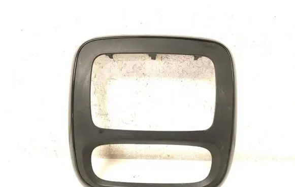 Opel Vivaro Panel trim 682604612R