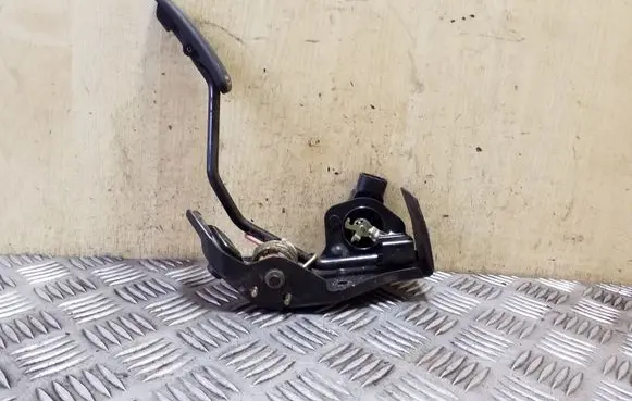 Toyota Corolla E120 E130 Accelerator throttle pedal 8928147010 1983003010