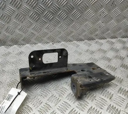 Iveco Daily 6th gen Radiator support slam panel bracket 5801292431