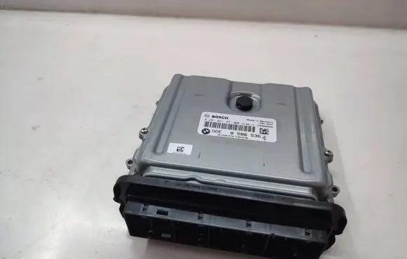 BMW 3 F30 F35 F31 Engine control unit/module 8586536