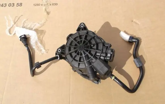Mercedes-Benz CLS W257 Fuel filter A6540900652