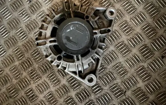 Ford Fiesta Generator/alternator REAV6N10300MD D617050R