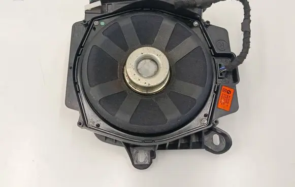 BMW 4 G22 G23 G24 G26 Subwoofer speaker 2622490 8948012102B 20117311