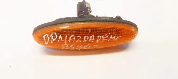 Mazda Demio Front fender indicator light 0464120