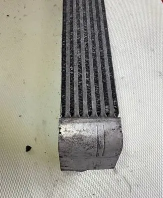 BMW 5 E60 E61 Intercooler radiator 7795823 F6438000 0458000