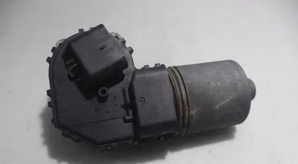 Ford Mondeo Mk III Wiper motor 0390241702