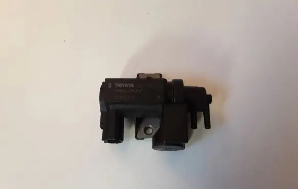 Toyota RAV 4 (XA40) Turbo solenoid valve 258190R012