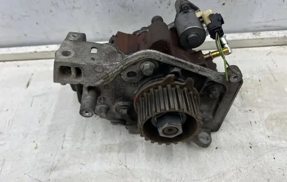 Ford C-MAX II Fuel injection high pressure pump 9676289780 A2C53384062 5WS40893