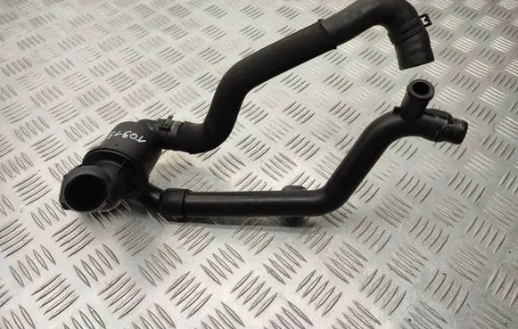 Audi A4 S4 B8 8K Thermostat/thermostat housing 03L121111AD