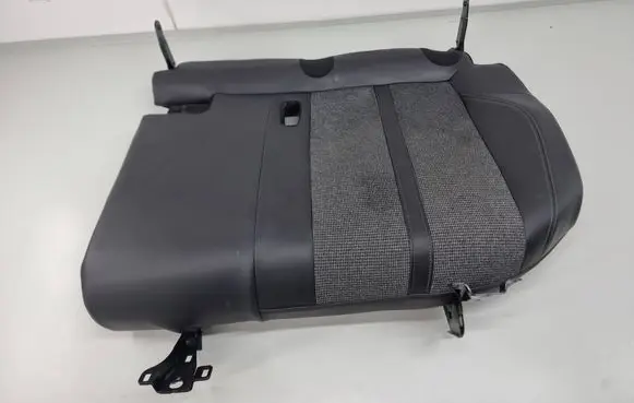 Rear seat