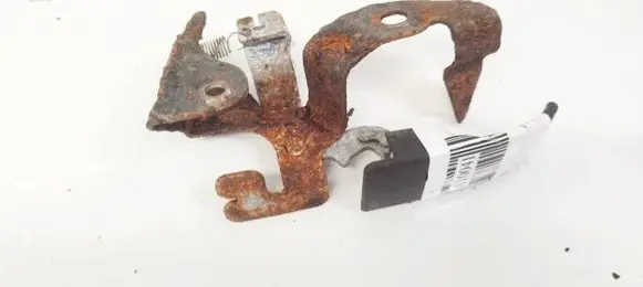 Mazda 3 I Fuel tank opening switch 