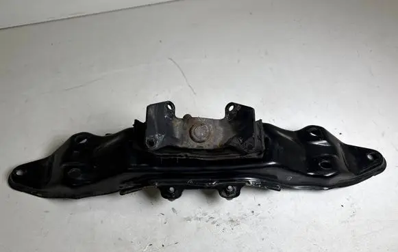 Subaru Outback (BT) Gearbox mounting bracket