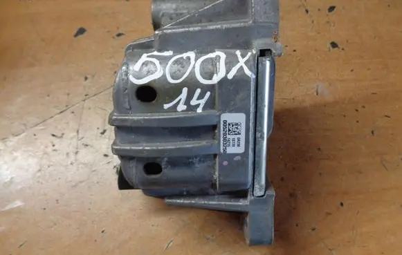 Fiat 500X Gearbox mount 520303250