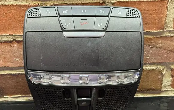 Mercedes-Benz C W205 Front seat light A0009068503 30S1011831700 0009002507