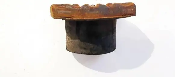 Toyota Avensis T250 Front coil spring rubber mount 