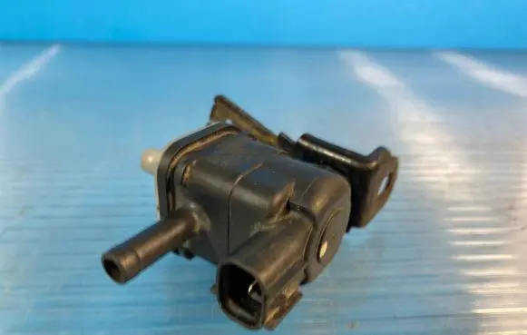 Toyota Auris 150 Turbo solenoid valve 9091012276
