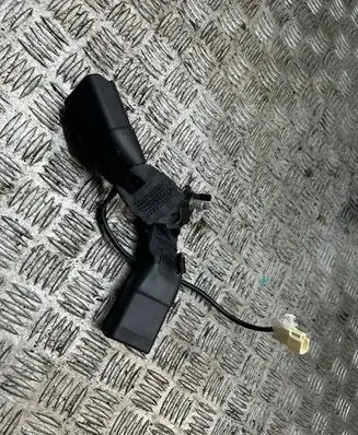 Suzuki Swift III Rear seatbelt buckle