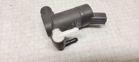 Ford Focus C-MAX Windscreen/windshield washer pump 1S7117K624FD