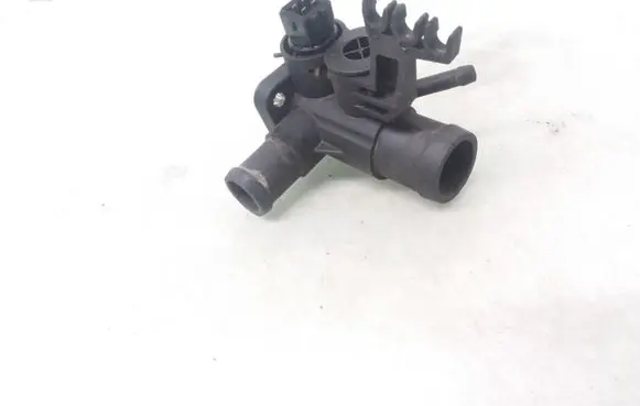 Volkswagen Golf III Engine coolant pipe/hose