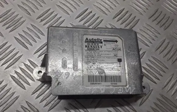 Renault Megane II Airbag control unit/module 8200367444