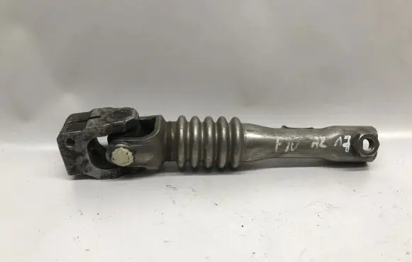 BMW 5 F10 F11 Steering column universal joint 6790490