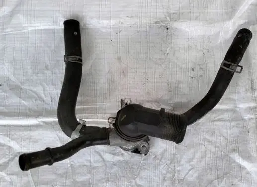 KIA Sportage Engine coolant pipe/hose
