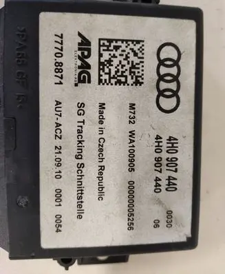 Audi A8 S8 D4 4H SOS control module 4H0907440