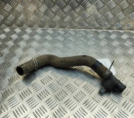 Engine coolant pipe/hose