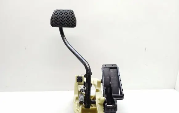 BMW 5 F10 F11 Brake pedal 9144253