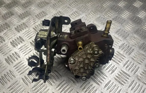 Ford Focus Fuel injection high pressure pump 9656300380 03000847483 0445010102
