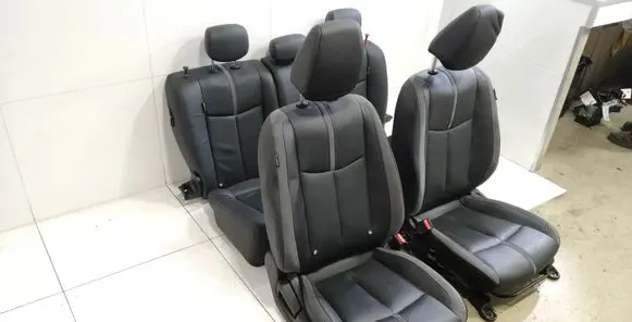 Nissan Leaf II (ZE1) Seat set 