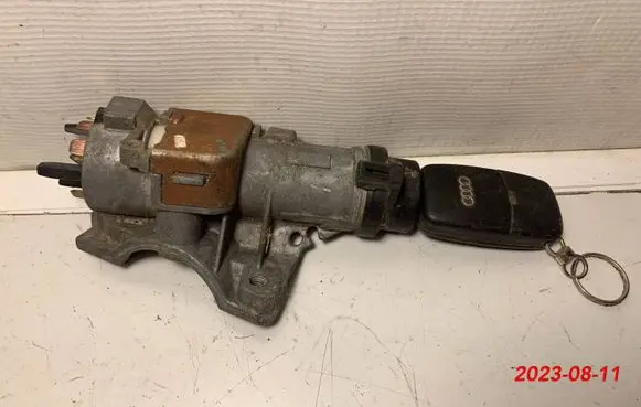 Audi A6 S6 C5 4B Ignition lock 4B0905851G