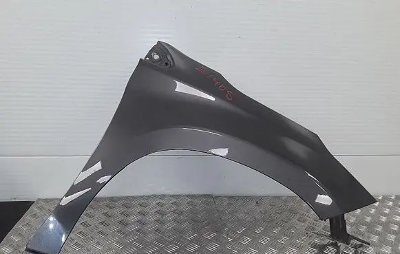 Peugeot 2008 I Fender 