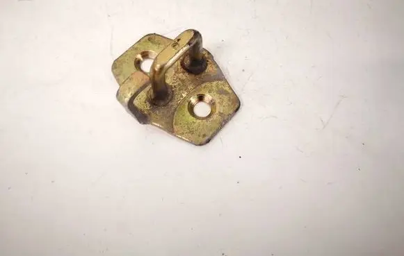 Jeep Grand Cherokee (WK) Rear door lock loop/hook striker 3546