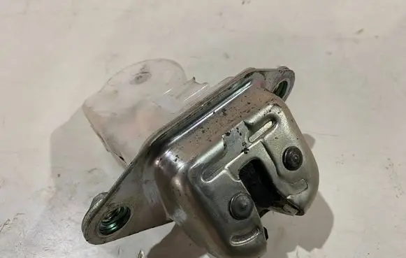 Subaru XV Tailgate/trunk/boot lock/catch/latch