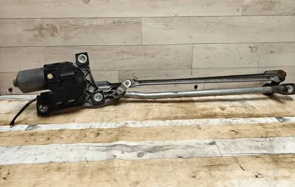 Volvo C30 Front wiper linkage and motor 0390241924 30699344