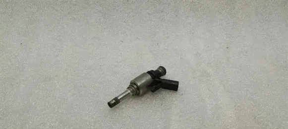 Audi A3 S3 8V Fuel injector 06L906036L