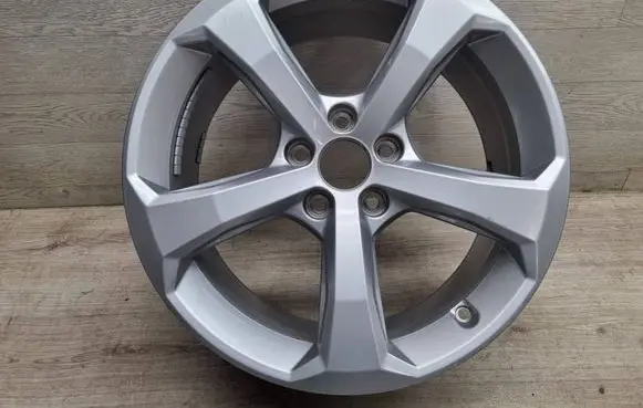 Audi Q5 SQ5 FY R18 alloy rim 80A601025C