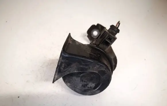 Skoda Octavia Mk2 (1Z) Horn signal e9001157