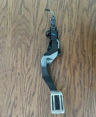 Peugeot 2008 II Accelerator throttle pedal 9827705480