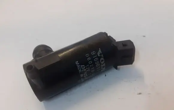 Volvo S70 V70 V70 XC Windscreen/windshield washer pump 9169611 0602103950