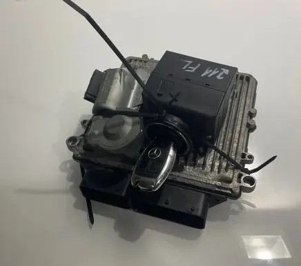 Mercedes-Benz E W211 Engine ECU kit and lock set A6421508278 0281013724 6421508278