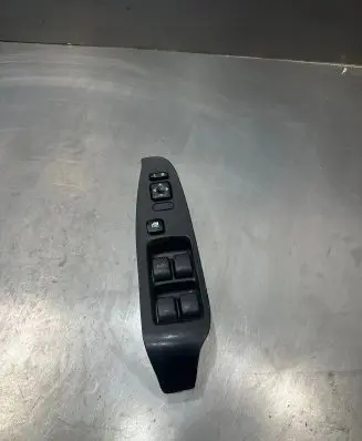 Subaru Legacy Electric window control switch 83071ae020