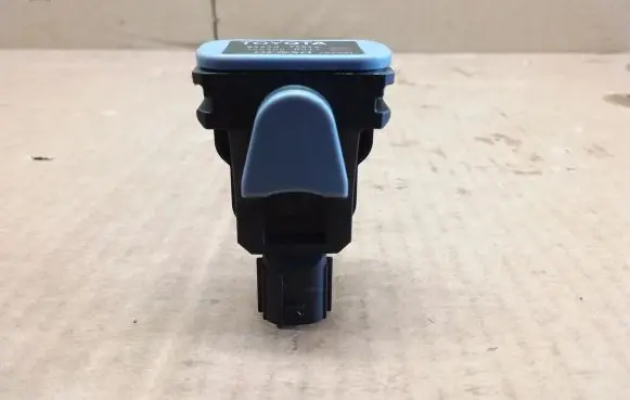 Toyota Prius (XW50) Airbag deployment crash/impact sensor 8983A47010 4689000011