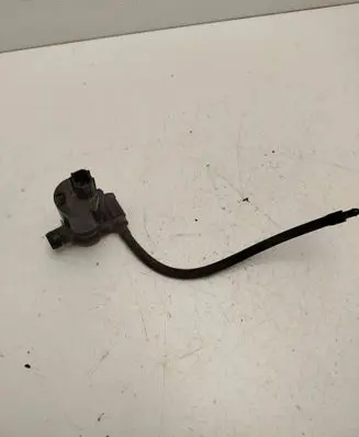Land Rover Discovery Sport Windscreen/windshield washer pump 1011284 140925B 043982