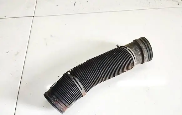Skoda Octavia Mk1 (1U) Air intake hose/pipe