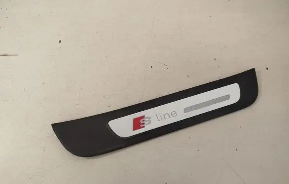 Audi A7 S7 4G Rear sill trim cover 4G853376 4G853376B