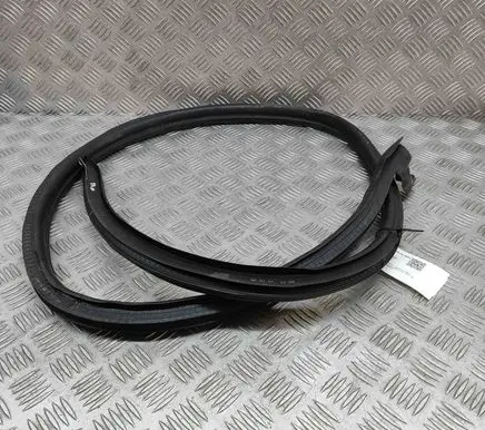 Porsche Boxster 986 Rubber seal front door (on door) 98653707602